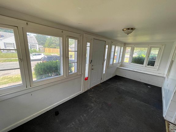 4th image of 1222 College St