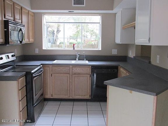 5th image of 12772 Turtle Lake Ln