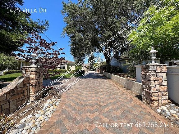 3rd image of 1425 Villa Dr