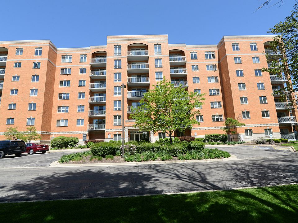 1st image of 6801 N Milwaukee Ave APT 707