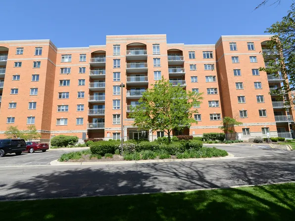 6801 N Milwaukee Ave APT 707, Niles, IL 60714