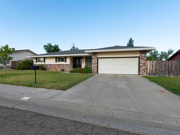 2nd image of 471 Stanmar Dr