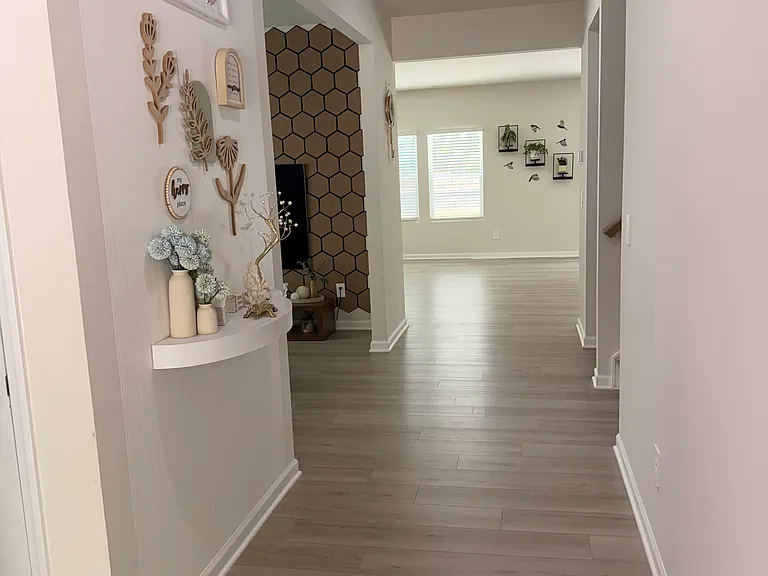 108 Squirrel Oaks Ln — Photo 2
