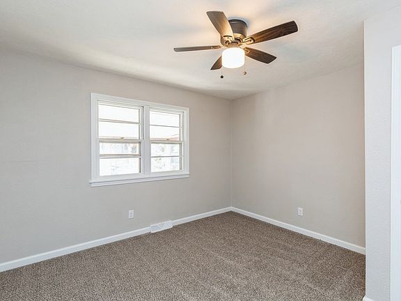 5th image of 3224 Ashwood Dr