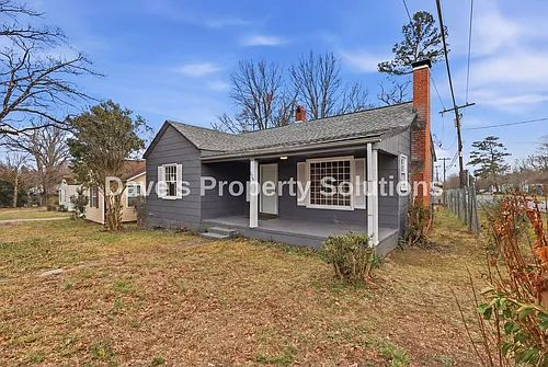 829 W Terrell St Photo 1