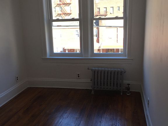 5th image of 4238 81st St APT 3R