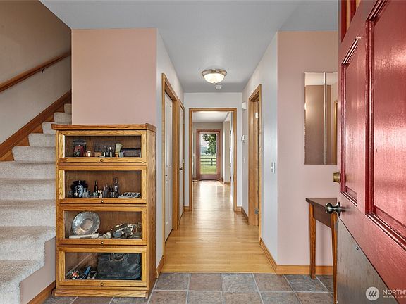 3rd image of 461 Fields Road