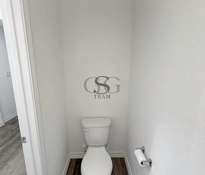 819 Bluegrass Point — Photo 13