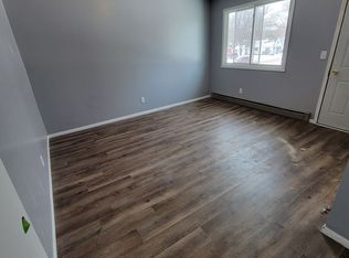 228 W 12th St, Kaukauna, WI 54130
