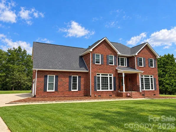 16506 Whispering Oaks Ln, Fort Mill, SC 29708