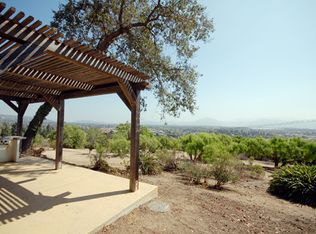 96 Avocado Pl, Camarillo, CA 93010