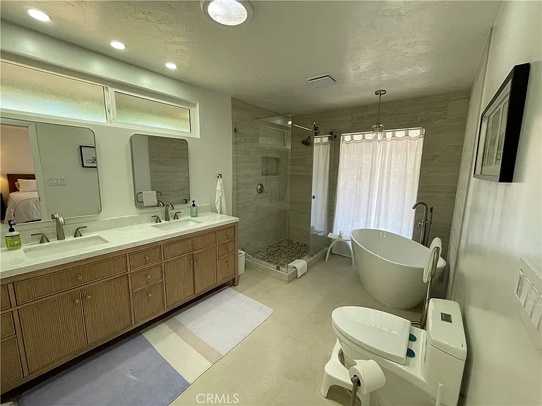 32572 Sea Island Dr — Photo 17