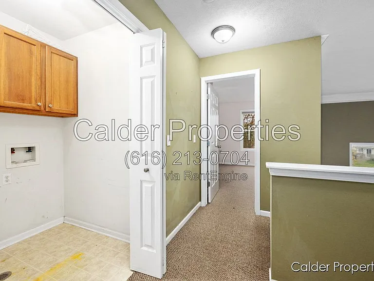 5686 E Falling Leaf Dr SE — Photo 26