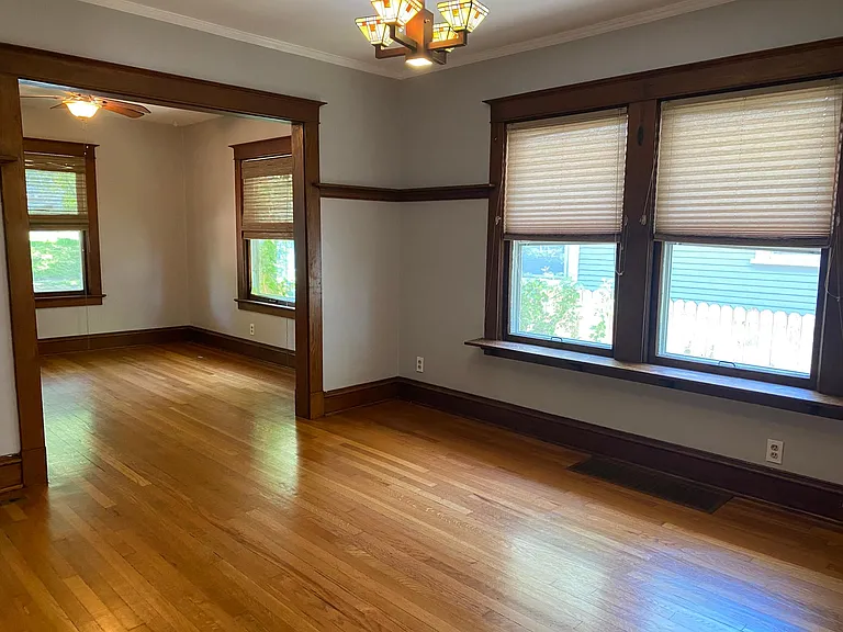 4624 Fairmount Ave — Photo 8