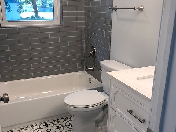 2nd bathroom