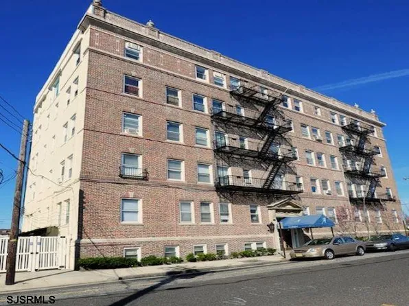 2 S Hartford Ave #D4-404, Atlantic City, NJ 08401