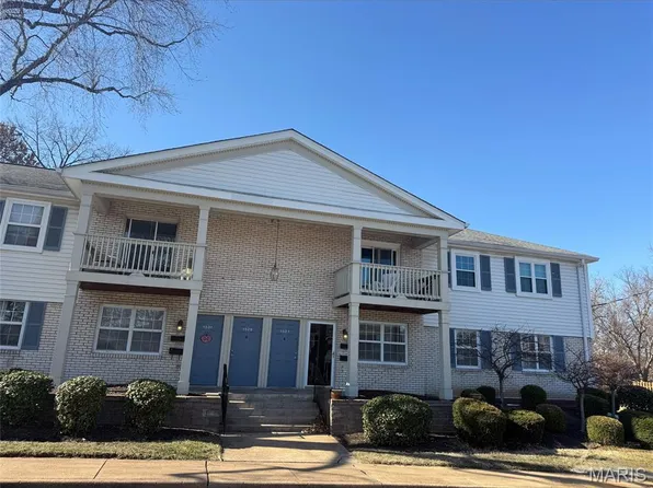 1524 Swallow Dr, Saint Louis, MO 63144