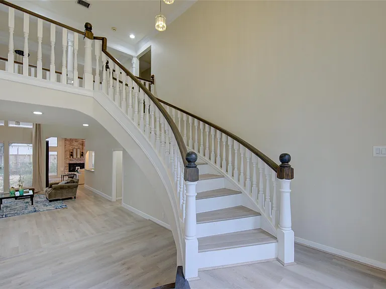 714 Last Arrow Dr — Photo 10