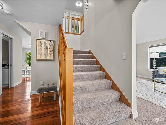 3rd image of 2511 22nd Avenue Ct SE