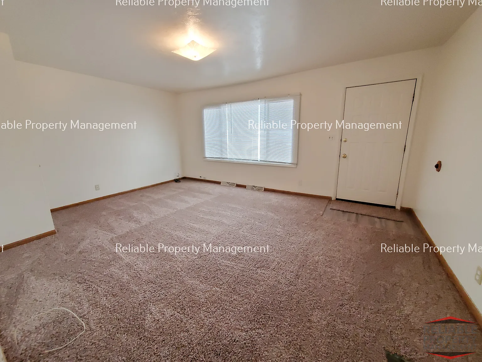 3 bed, 1365 sqft, $1,450 — Photo 2