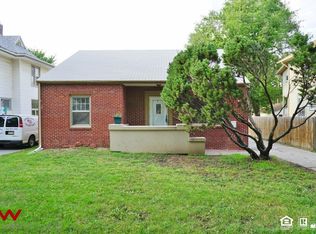 3136 R St, Lincoln, NE 68503