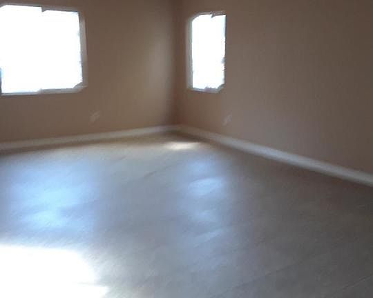3rd image of 9308 S San Pedro St