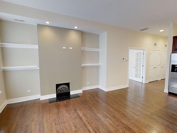 5th image of 18 W Chestnut St #4F