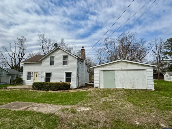 405 N 4th St, Neponset, IL 61345