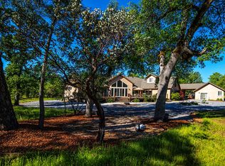 12221 Decoy Dr, Redding, CA 96003