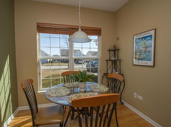 5th image of 3294 Comstock Ct
