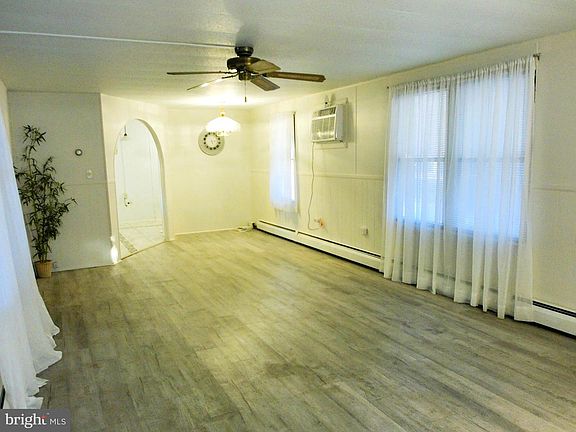 2nd image of 323 Jean Bradley Cir #321