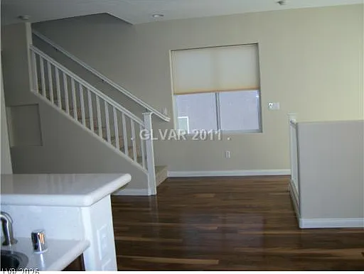 9295 Lapeer St — Photo 4