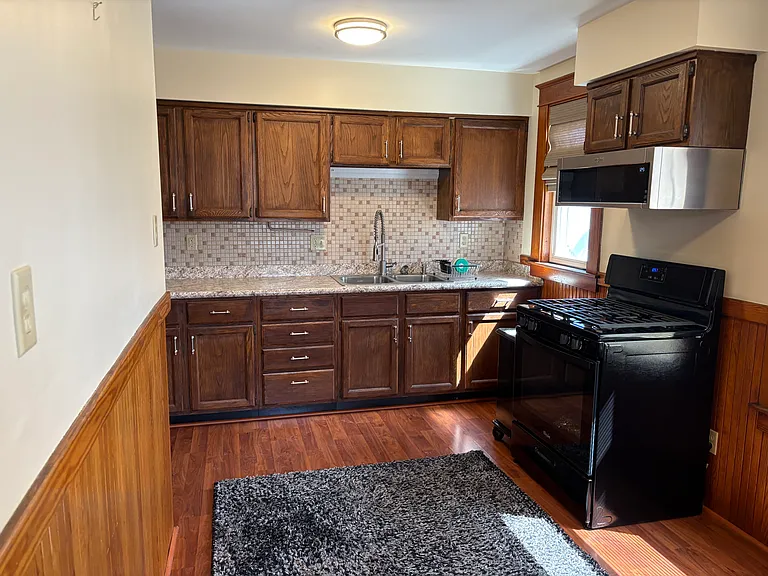 210 Wayne St #2 — Photo 11