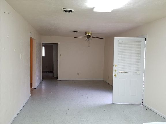 3rd image of 925 Patricia St