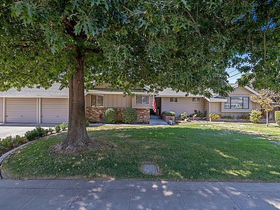2nd image of 1233 S County Center Drive