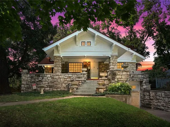 7444 Mercier St, Kansas City, MO 64114