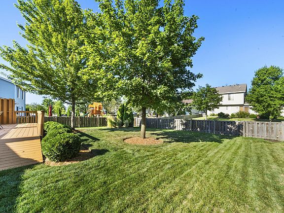 3rd image of 2185 Kathleen Cir