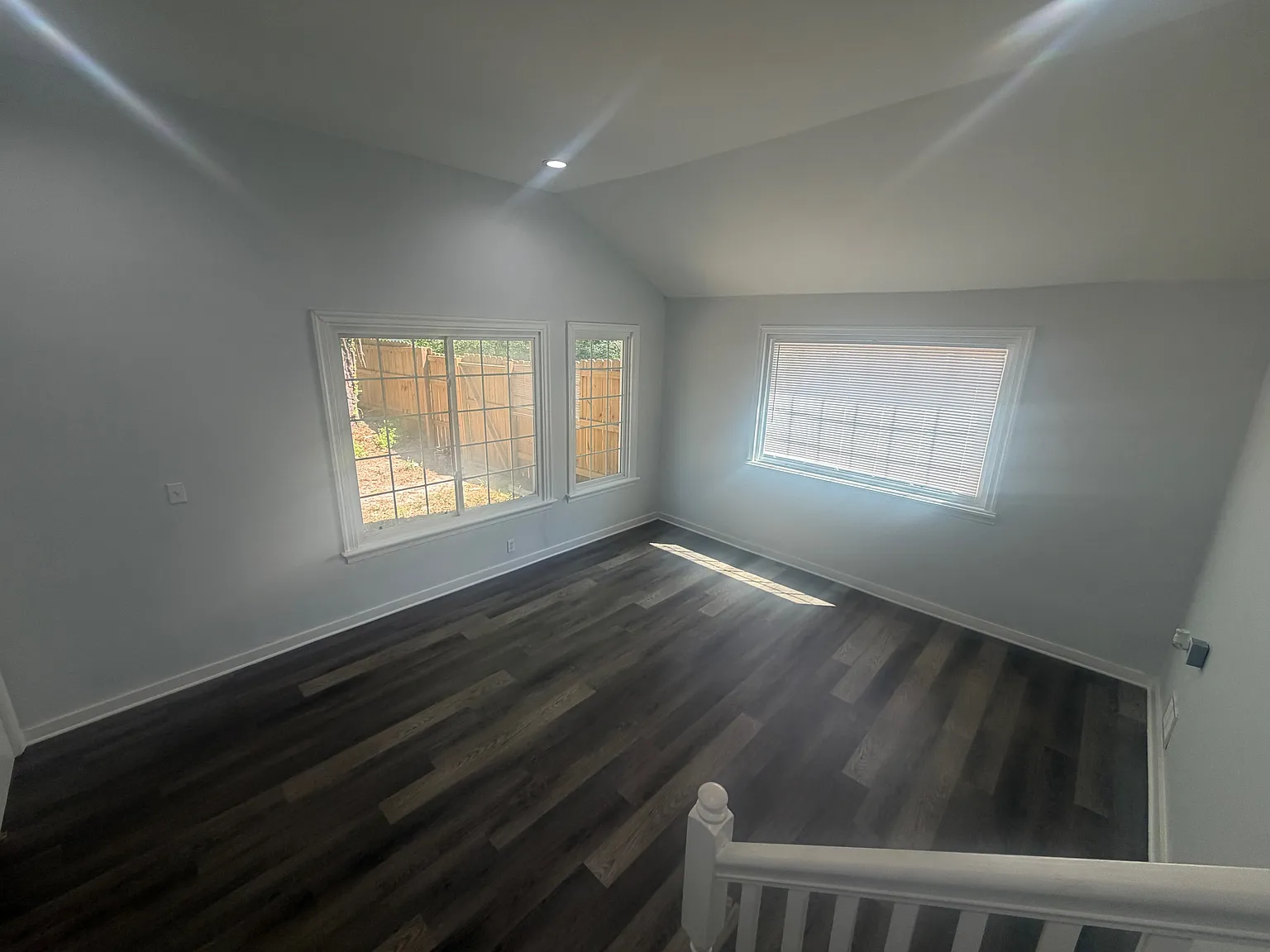 4 bed, 4.5 bath, 2748 sqft, $700 — Photo 1