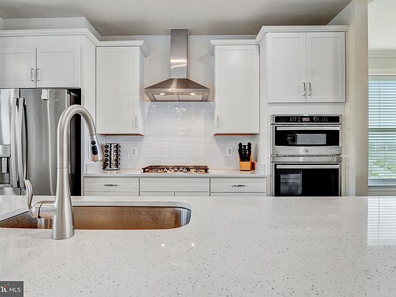 3rd image of 2305 Stephanie Tessa Ln #70