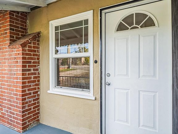 3rd image of 16076 Wellington Way