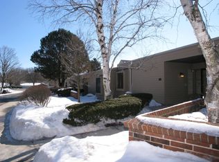 417 W Willow Ter, Fox Pt, WI 53217
