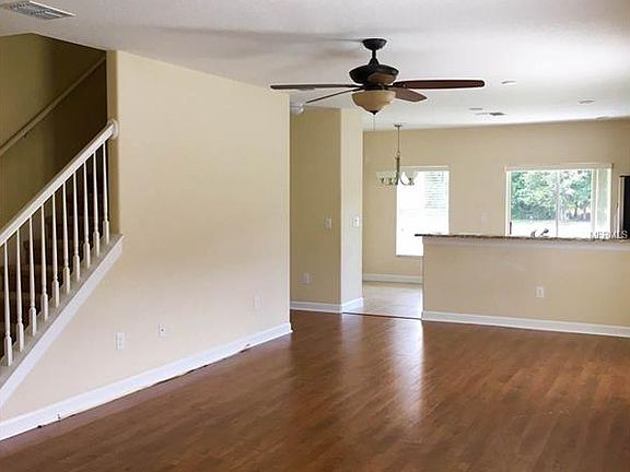4th image of 12513 Chenwood Ave