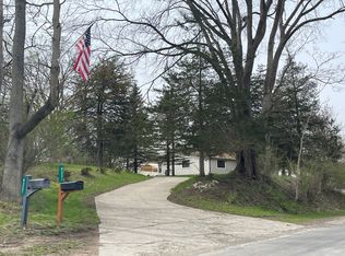 4331 Patterson Lake Rd, Pinckney, MI 48169