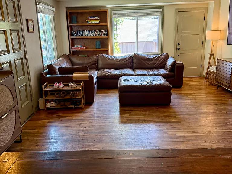 369 W D St — Photo 7