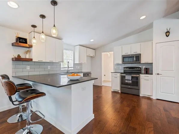 1018 Walter St, Austin, TX 78702