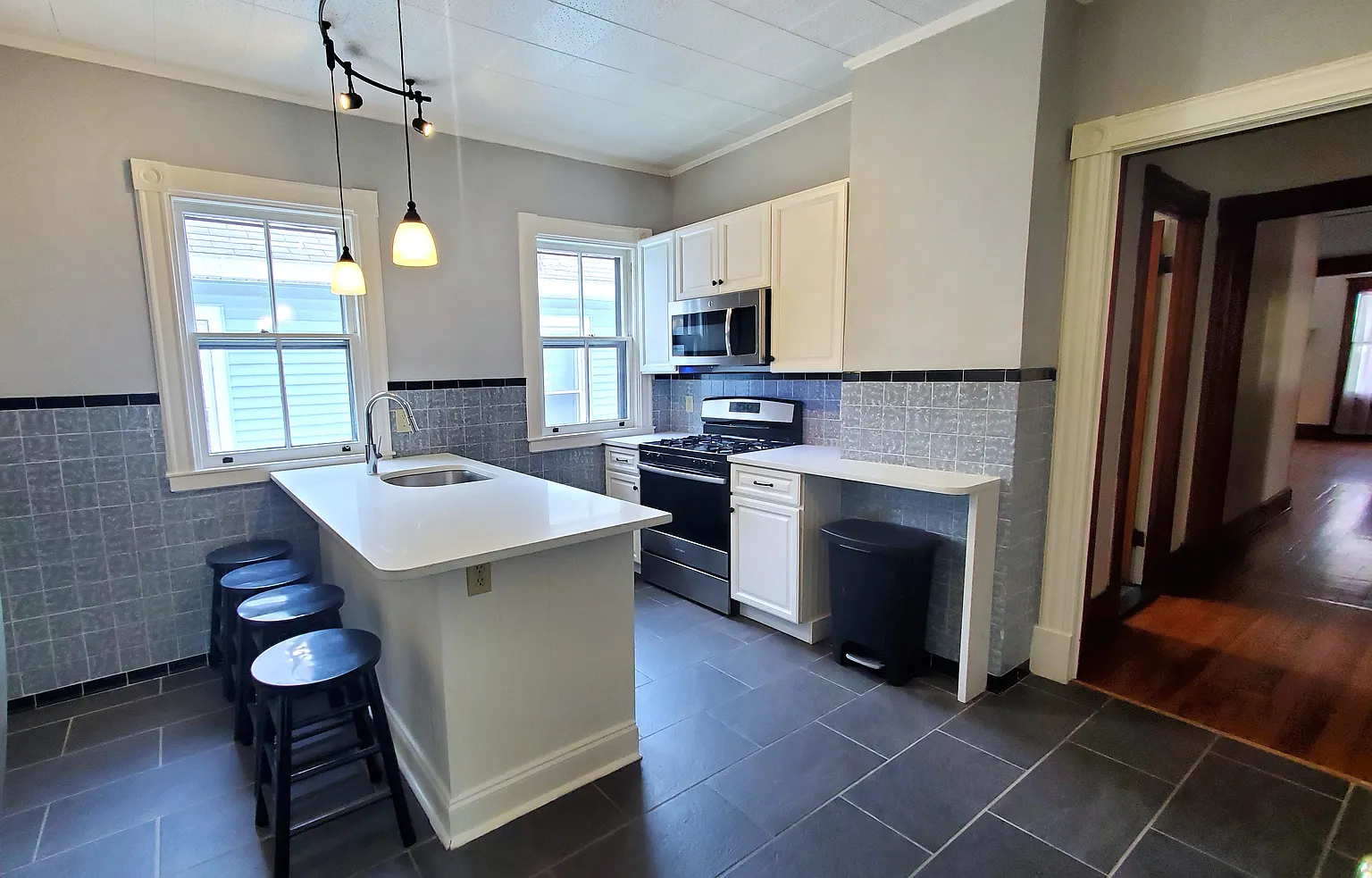 449 Hamilton St Floor 2 photo 1