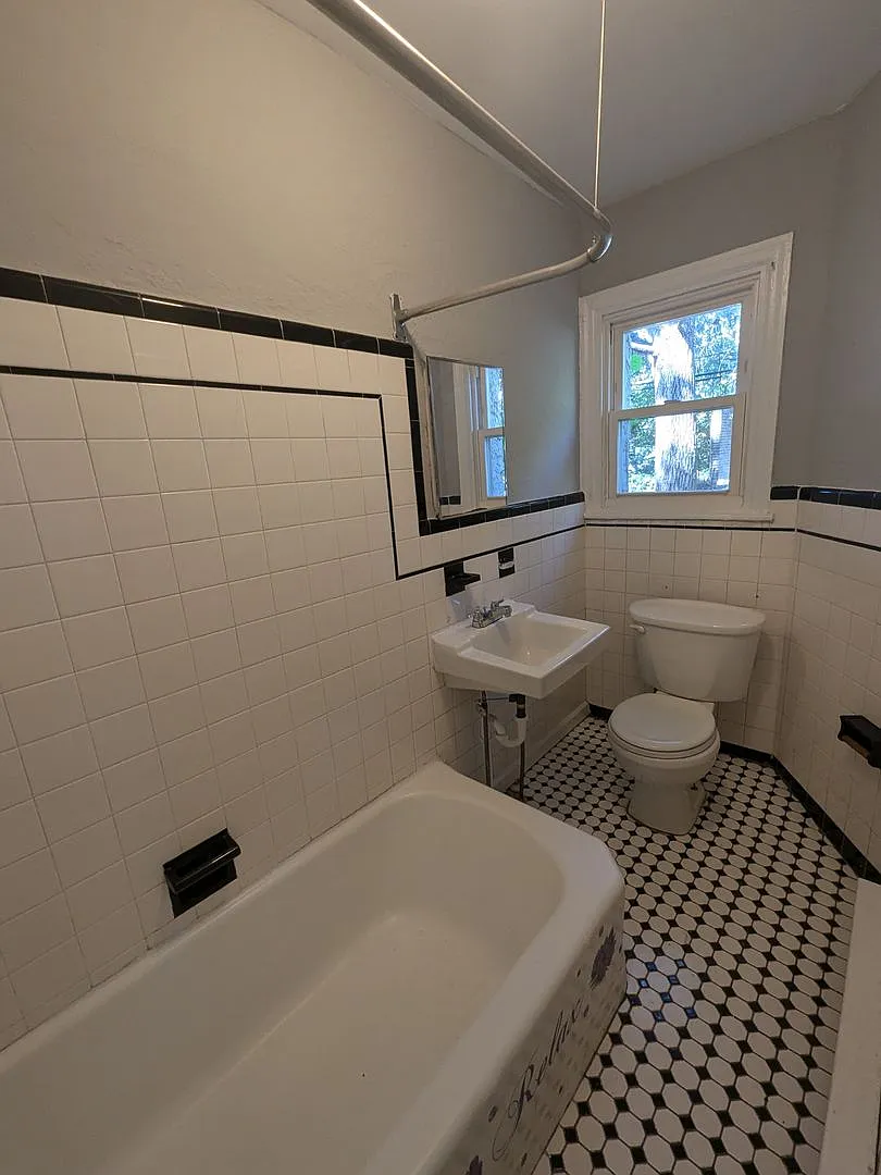 4141 Girard Ave. — Photo 4