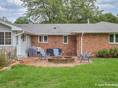 3713 Cherokee Dr, Johnsburg, IL 60051 | Zillow