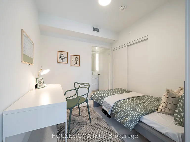 308 Jarvis St #214 — Photo 14