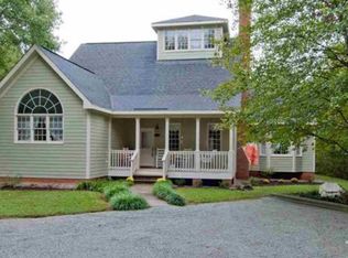 562 Morning Glory Ln, Fuquay Varina, NC 27526